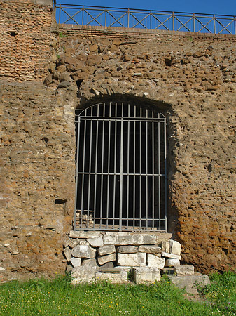 Altes Tor am Forum Romanum Fotos