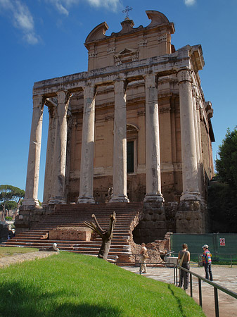Foto Tempel des Antoninus Pius und der Faustina