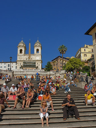 Treppe mit Kirche
