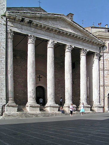 Foto Minerva Tempel - Assisi