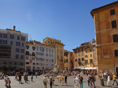 Platz vor dem Pantheon
