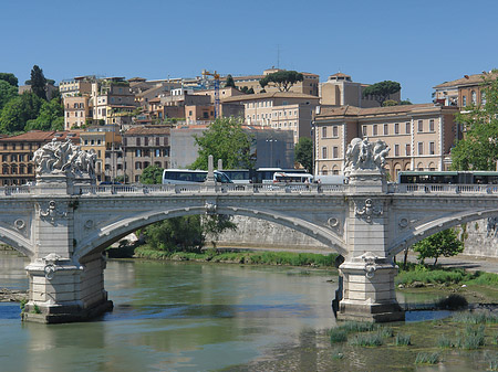 Ponte Vittorio Emanuele II