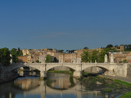 Blick zur Ponte Vittorio Emanuele II Foto 