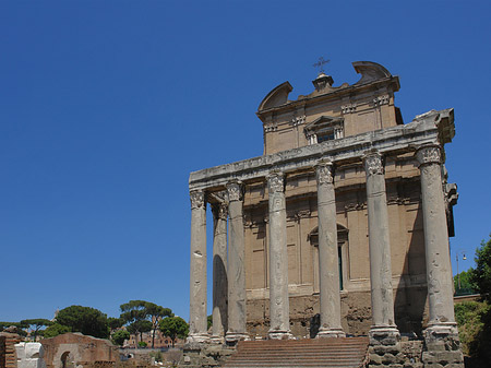 Tempel des Antoninus Pius und der Faustina