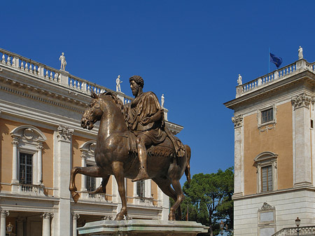 Fotos Marc Aurel Statue | Rom
