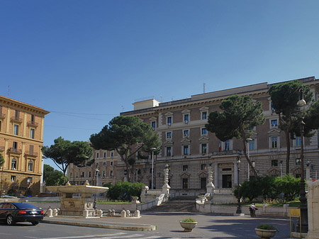 Foto Piazza del Viminale