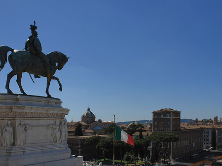 Bronzestatue von Victor Emmanuel